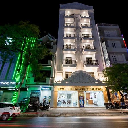 Dac Tin Luxury Hotel トゥイホア エクステリア 写真